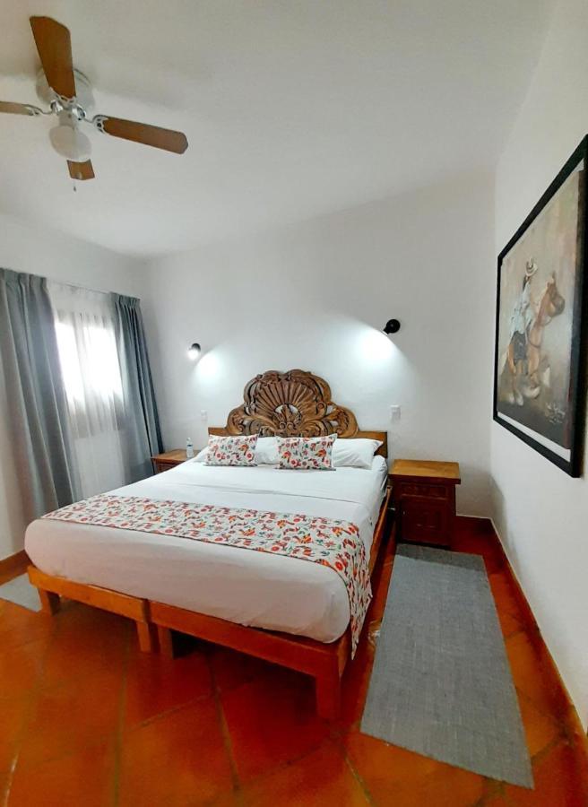 Hotel La Lejona Альенде Экстерьер фото
