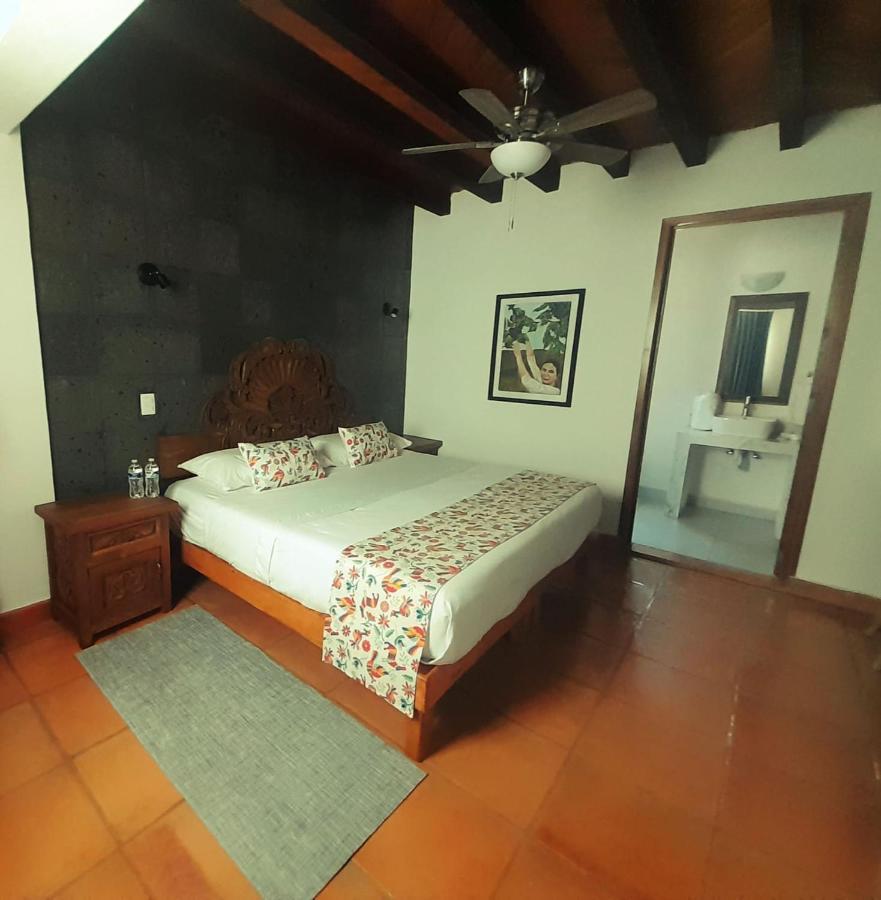 Hotel La Lejona Альенде Экстерьер фото