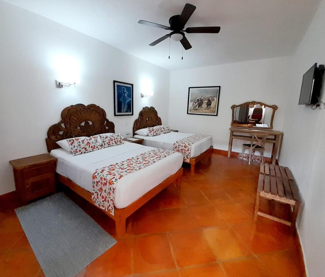 Hotel La Lejona Альенде Экстерьер фото
